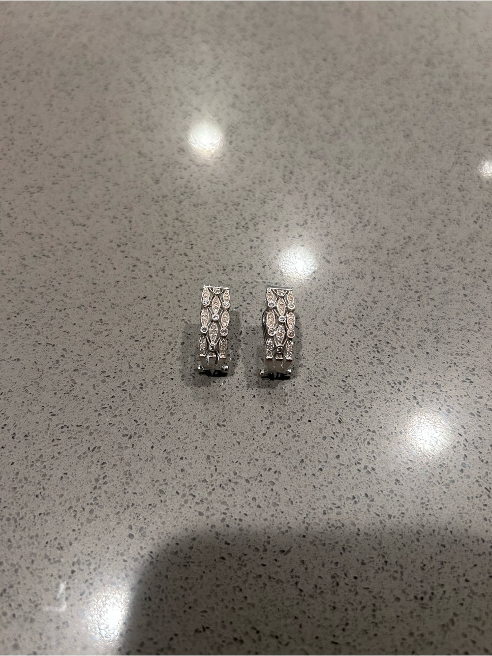 18k White Gold Diamond Huggie Hoop Earrings